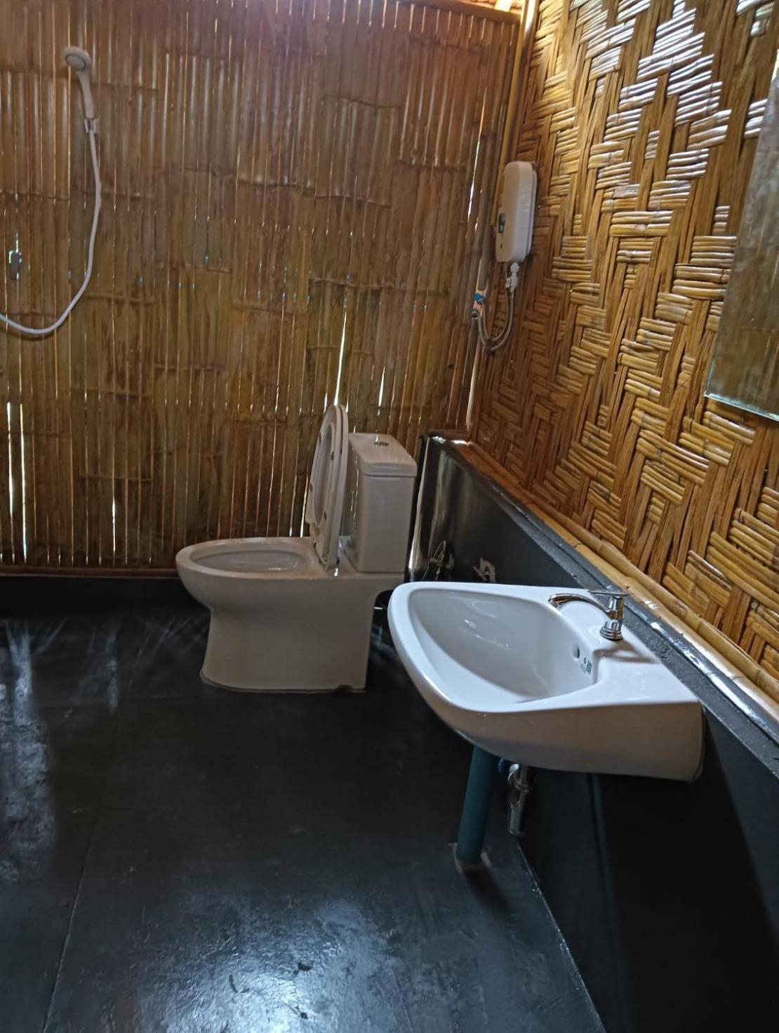 Baanchomjan Kohyaoyai Appartement Ban Nai Wat Buitenkant foto